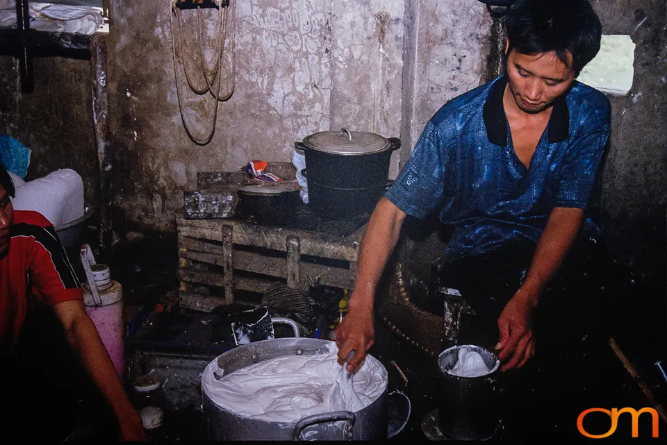 Making Fresh Rice Noodles in Vietnam
