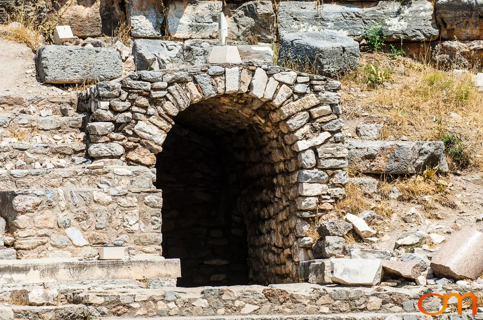 Ephesus: A Hellenistic and Roman Metropolis