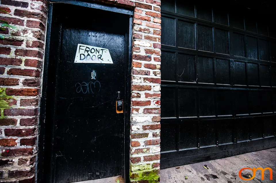 Philadelphia Alley, Charleston