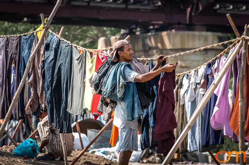 Open-Air Laundry Along the Yamuna River, Agra, 2004