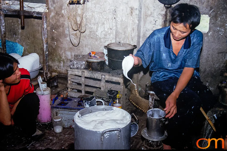 Making Fresh Rice Noodles in Vietnam