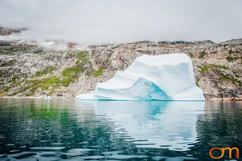Glaciers and Icebergs of East Greenland