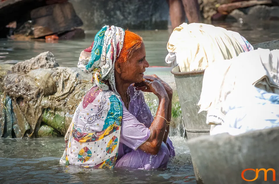 Open-Air Laundry Along the Yamuna River, Agra, 2004
