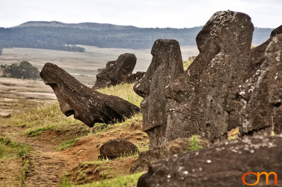 Orongo: Ceremonial Village of the Birdman Tradition