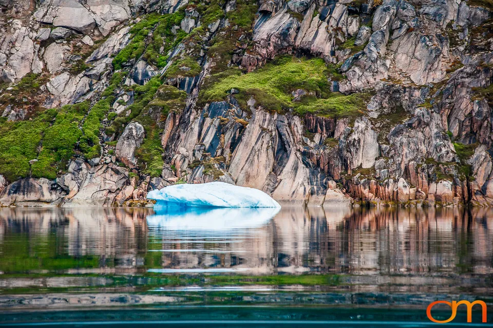 Glaciers and Icebergs of East Greenland