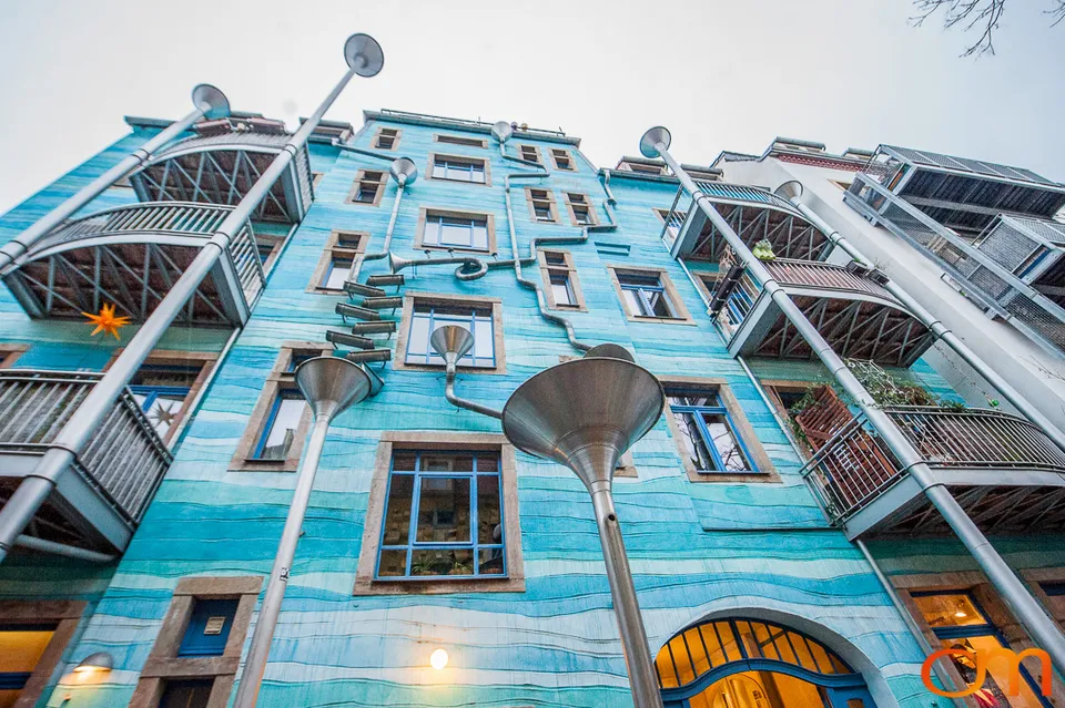 Kunsthofpassage: Courtyard of the Elements
