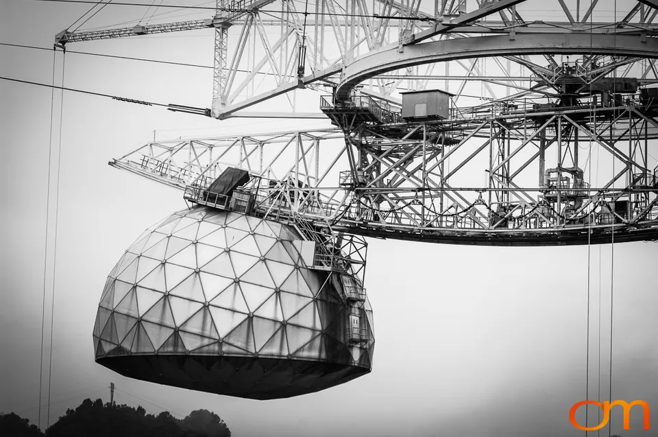 Arecibo Observatory: The 305-Meter Radio Telescope