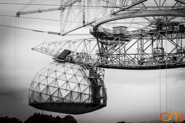 Arecibo Observatory: The 305-Meter Radio Telescope