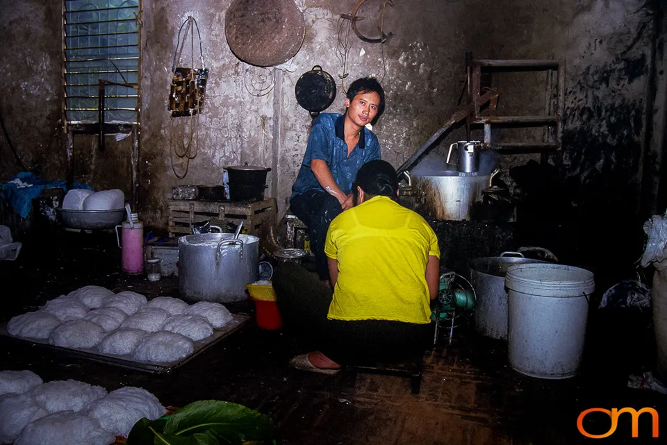 Making Fresh Rice Noodles in Vietnam