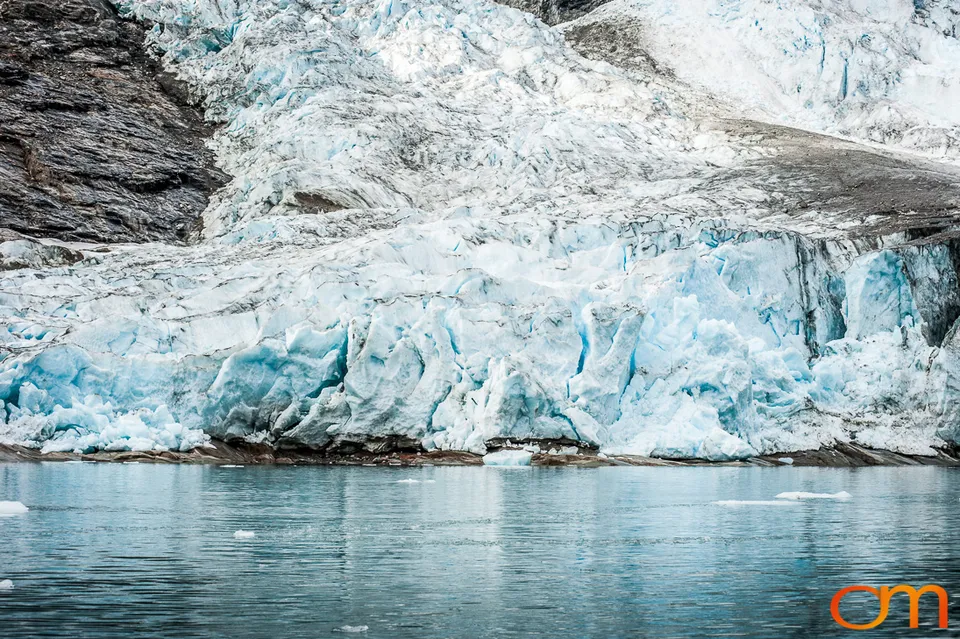 Glaciers and Icebergs of East Greenland