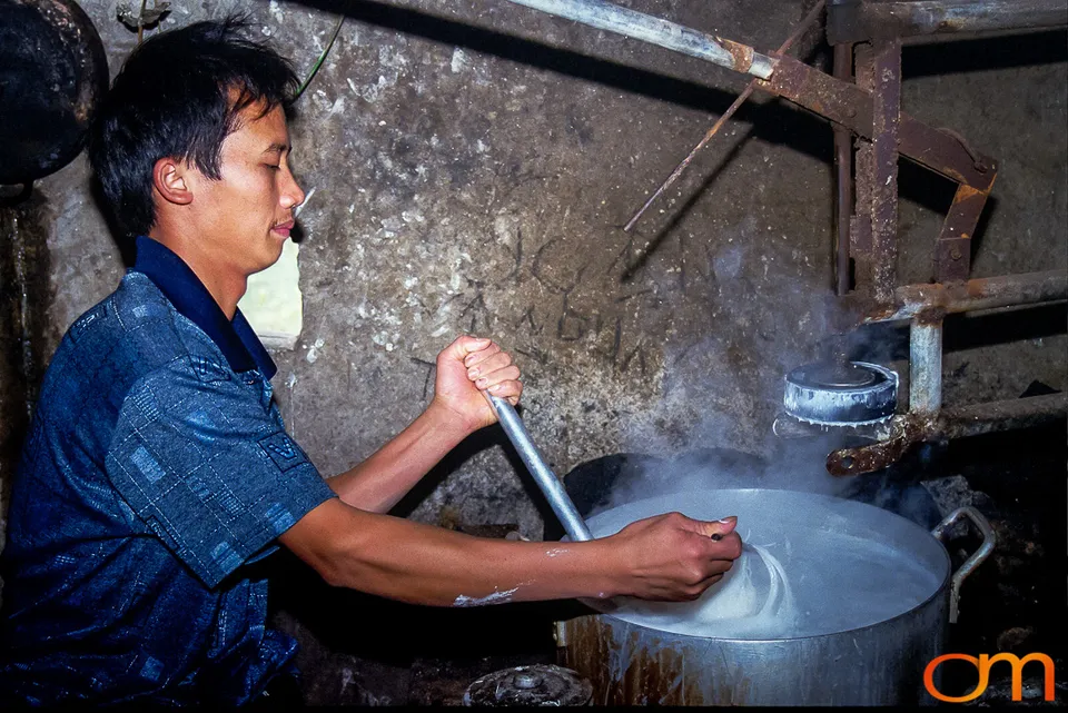 Making Fresh Rice Noodles in Vietnam