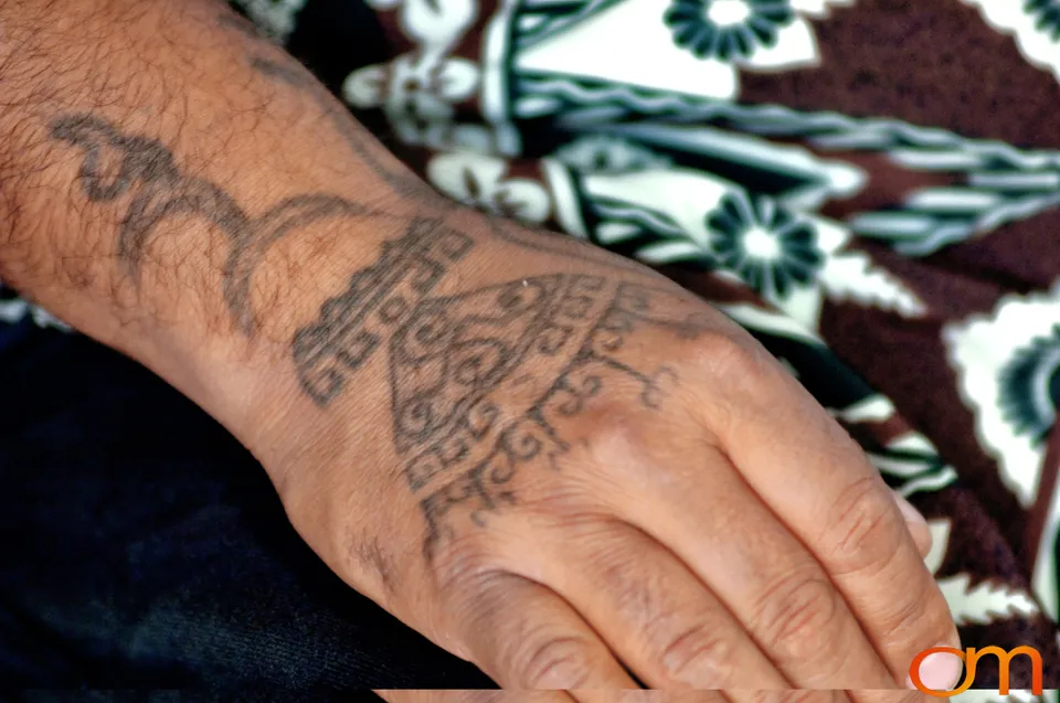 Rapa Nui Tattooing: Tradition and Cultural Identity