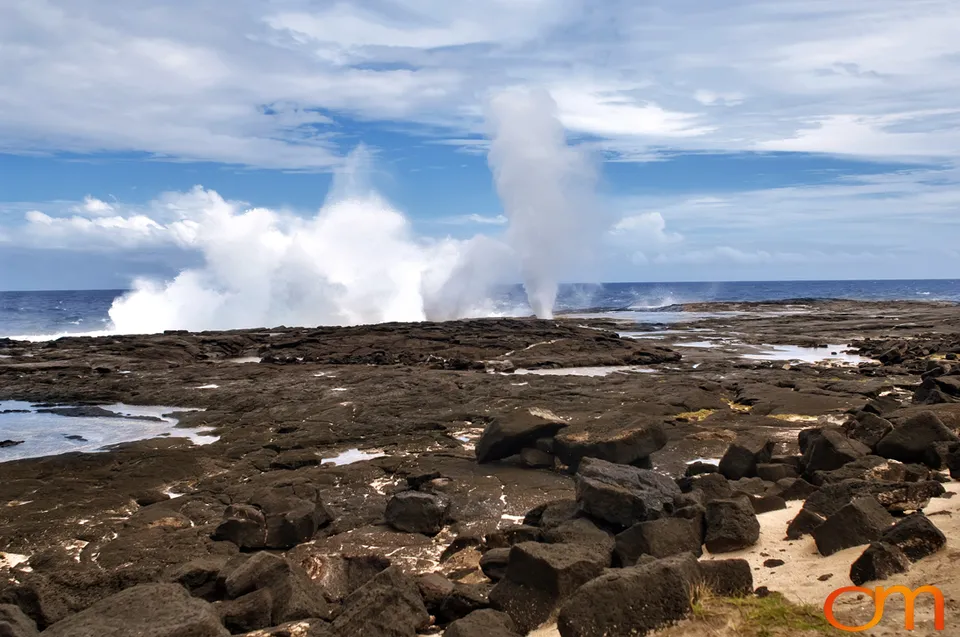 Savaiʻi: Volcanic Landscapes and Village Life