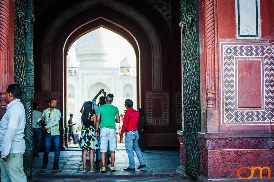 The Taj Mahal and the Living City, Agra 2016