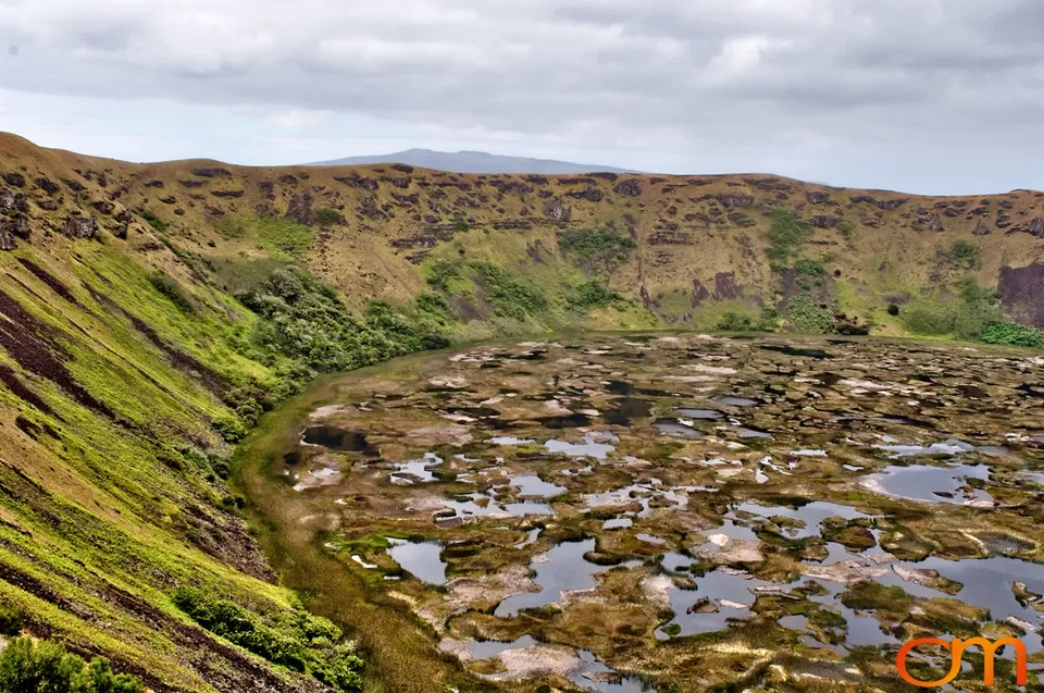 Orongo: Ceremonial Village of the Birdman Tradition