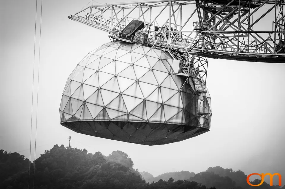 Arecibo Observatory: The 305-Meter Radio Telescope