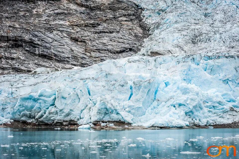 Glaciers and Icebergs of East Greenland