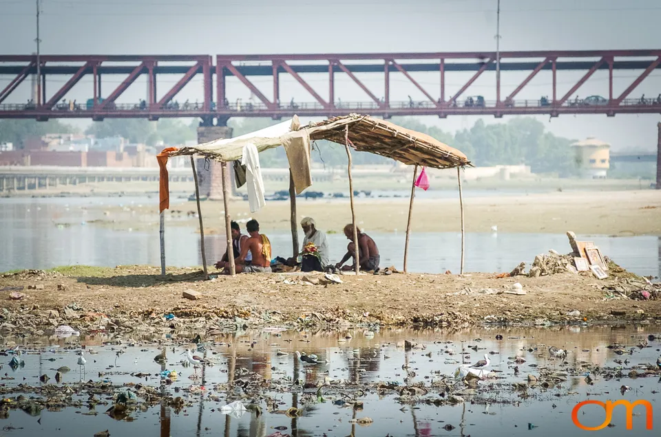 Open-Air Laundry Along the Yamuna River, Agra, 2004