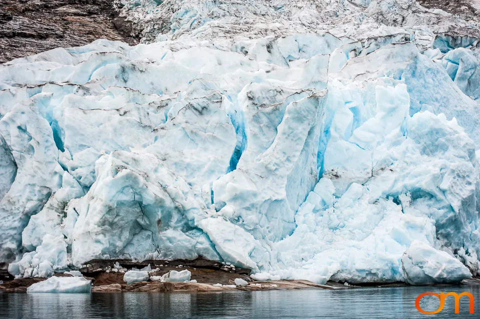 Glaciers and Icebergs of East Greenland