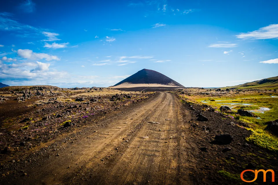 Borgarfjörður: Volcanic and Glacial Landscapes