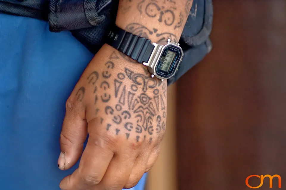 Rapa Nui Tattooing: Tradition and Cultural Identity