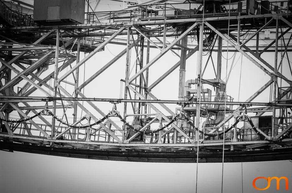 Arecibo Observatory: The 305-Meter Radio Telescope