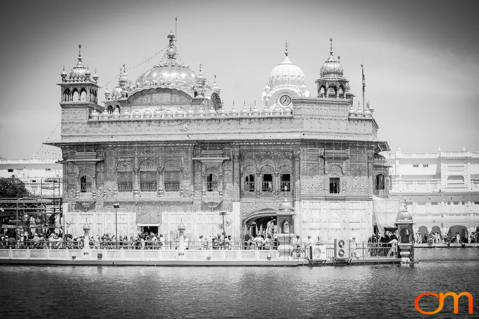 Sri Harmandir Sahib: The Golden Temple of Amritsar