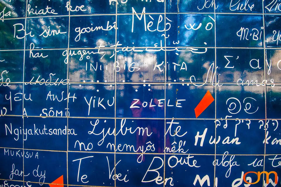 Le Mur des Je t’aime: The Wall of Love