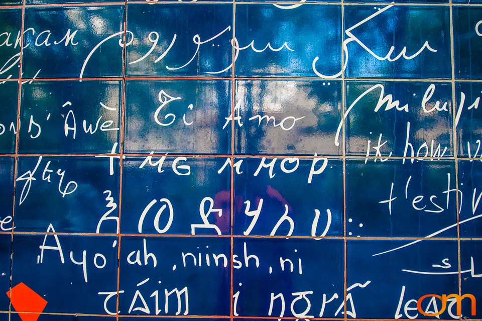 Le Mur des Je t’aime: The Wall of Love