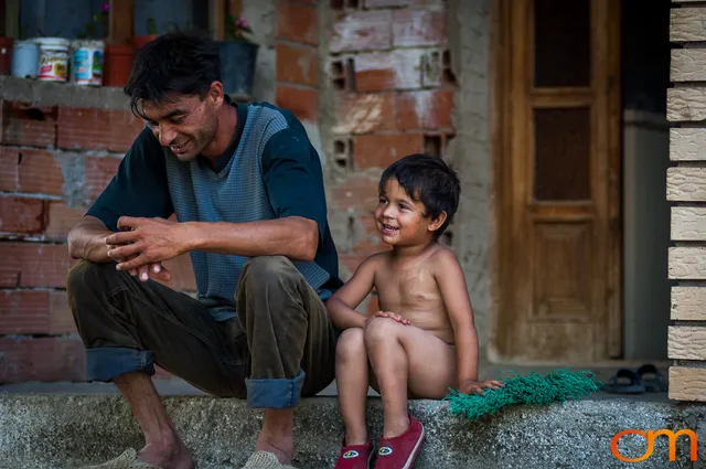 Roma Communities in Macedonia, 2006