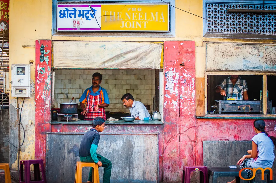 The Taj Mahal and the Living City, Agra 2016