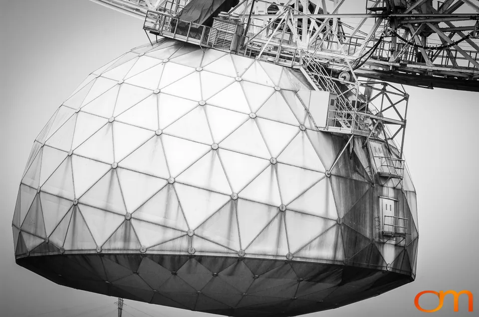 Arecibo Observatory: The 305-Meter Radio Telescope