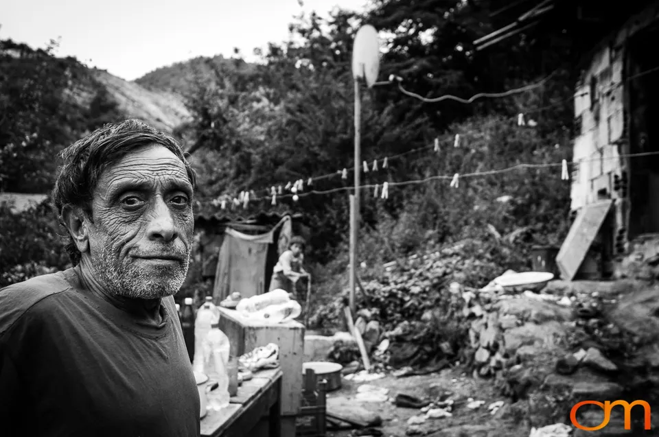 Roma Communities in Macedonia, 2006